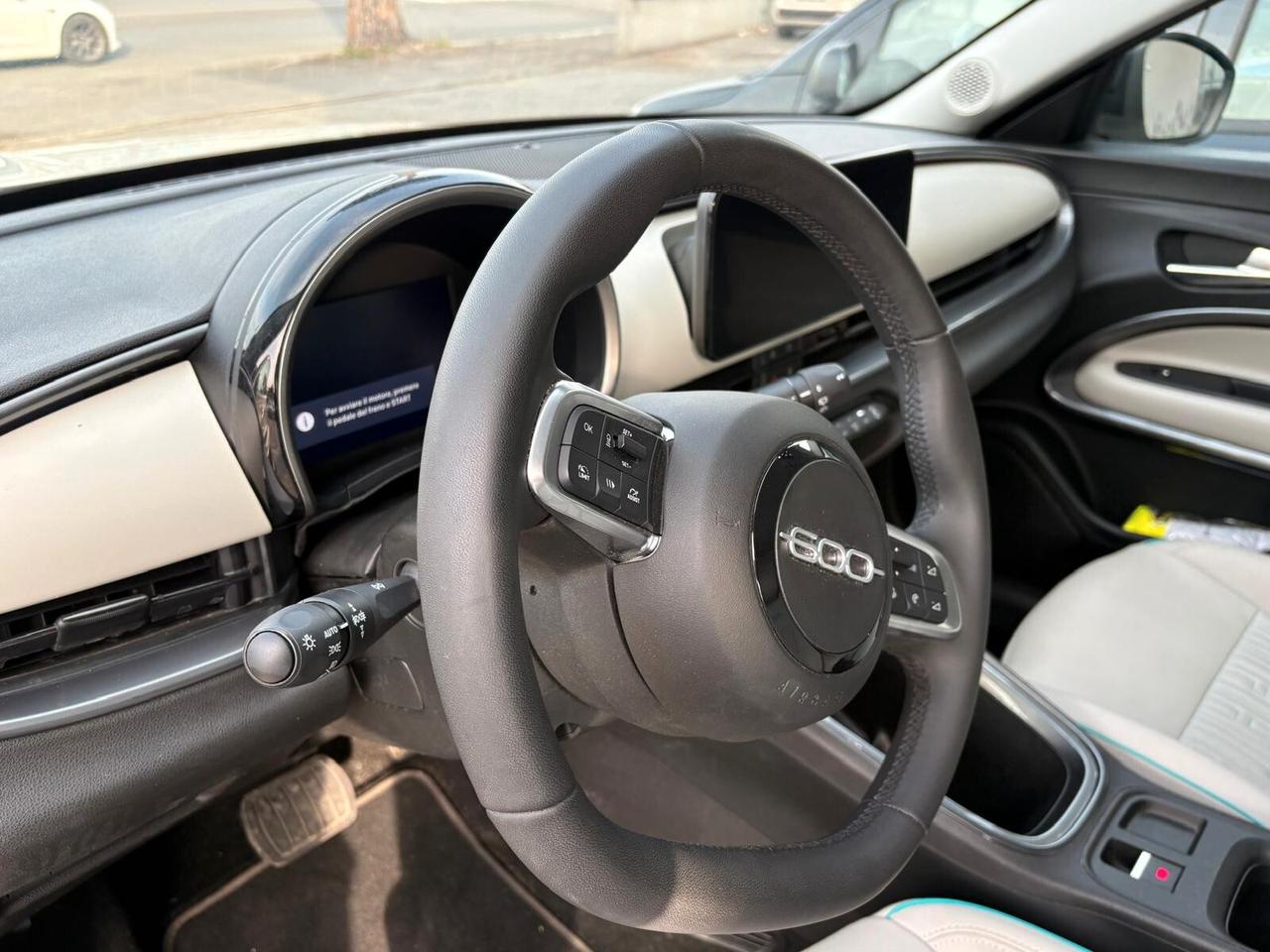 Fiat 600 Hybrid 145 CV DCT MHEV La Prima
