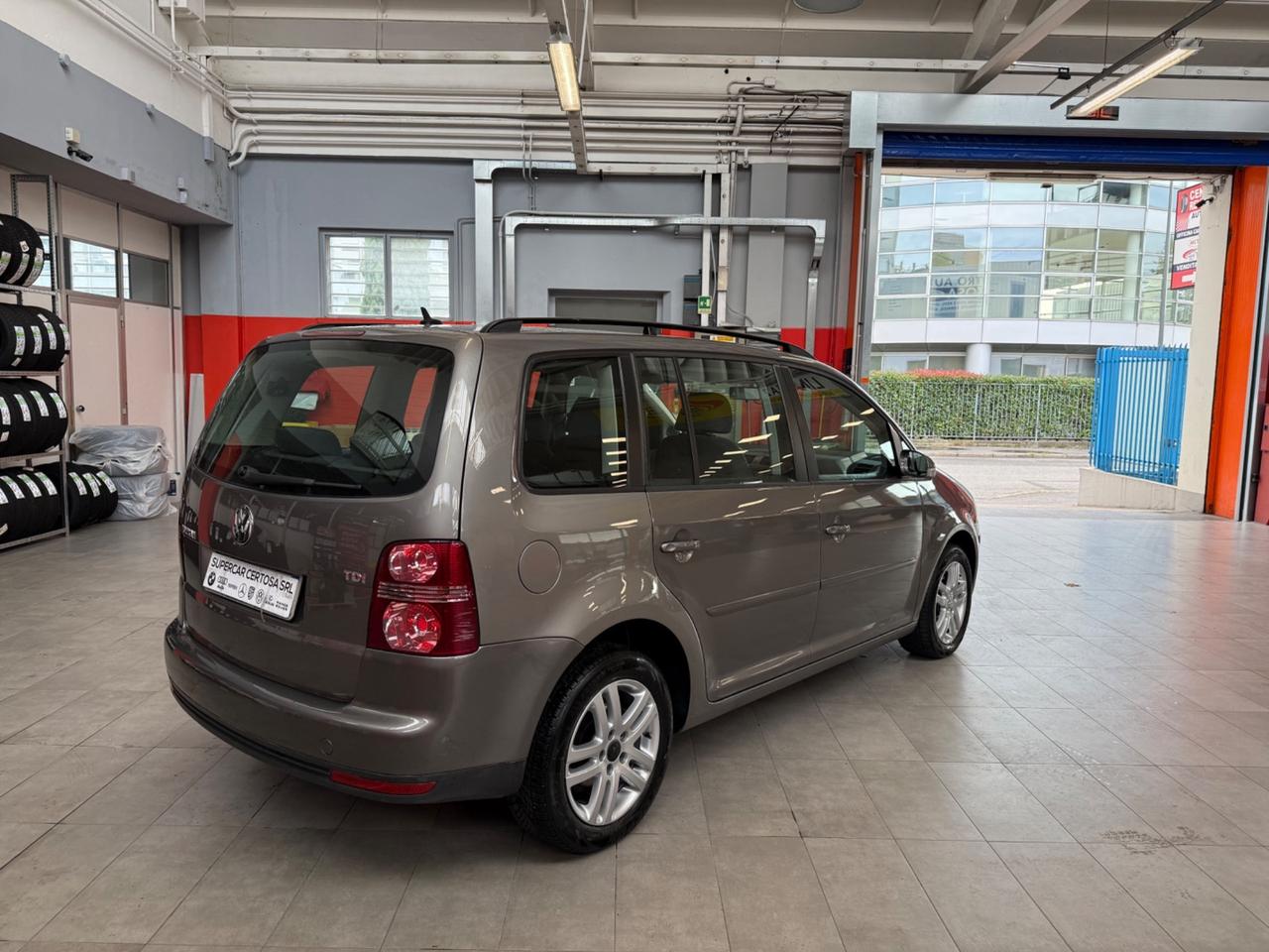 Touran 1.9 TDI 105CV DPF DSG SPORTLINE 7 posti