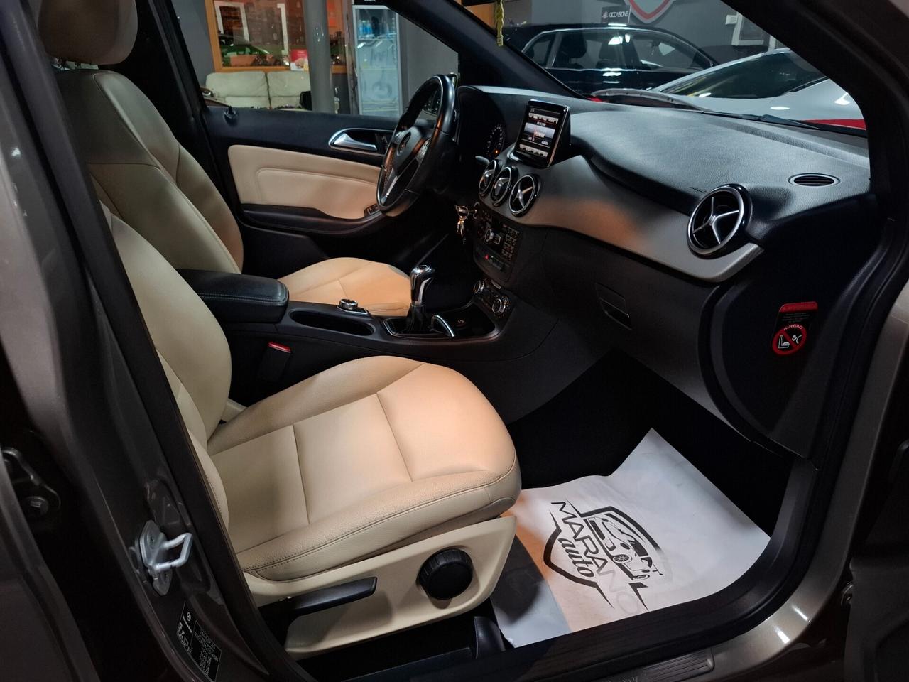 Mercedes B 180 Premium-Tetto-Neopatentato