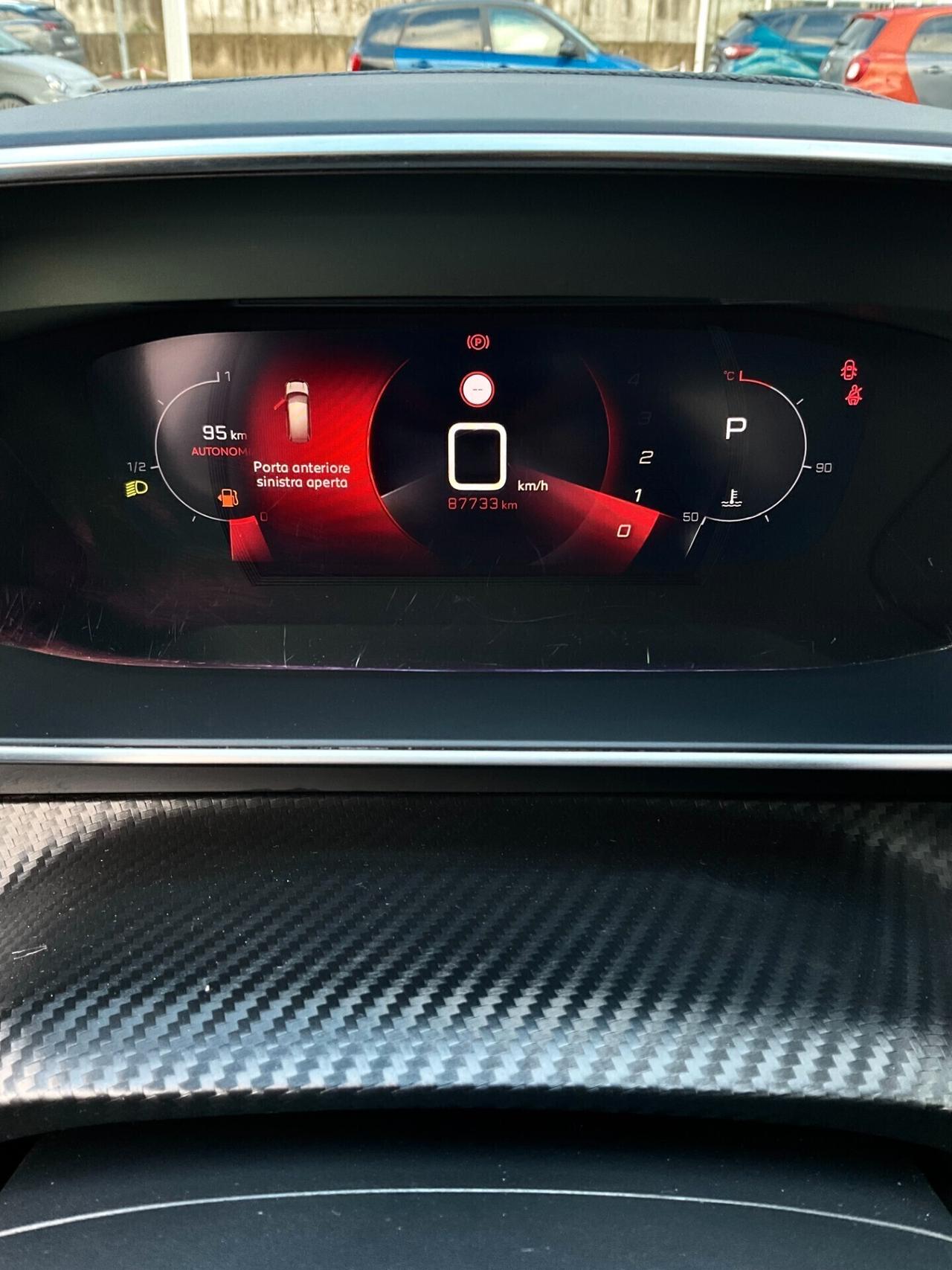 Peugeot 2008 BlueHDi 100 S&S GT LINE EAT8