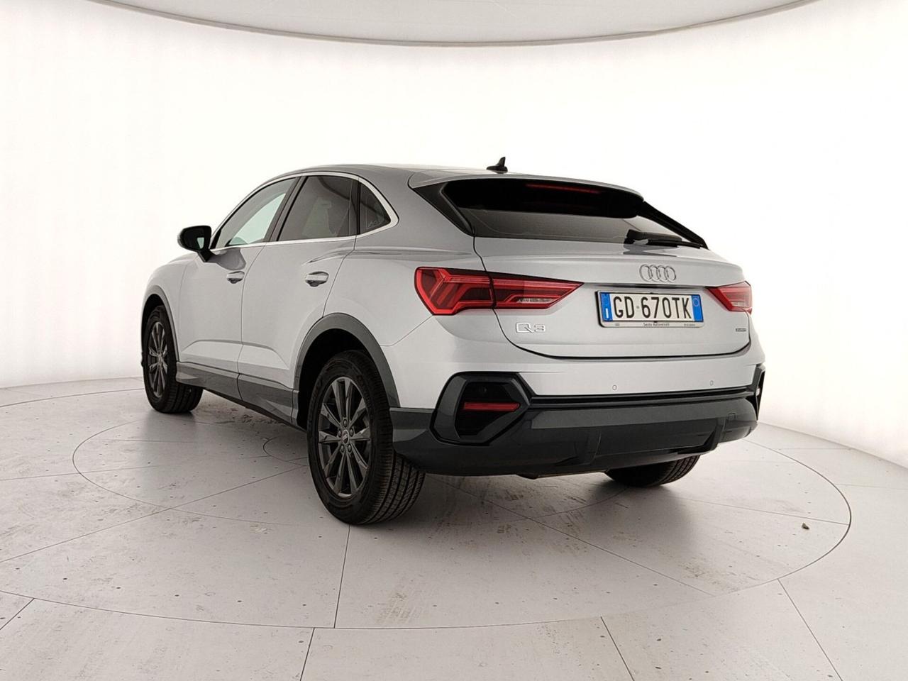 Audi Q3 35 TDI quattro S tronic Business Advanced