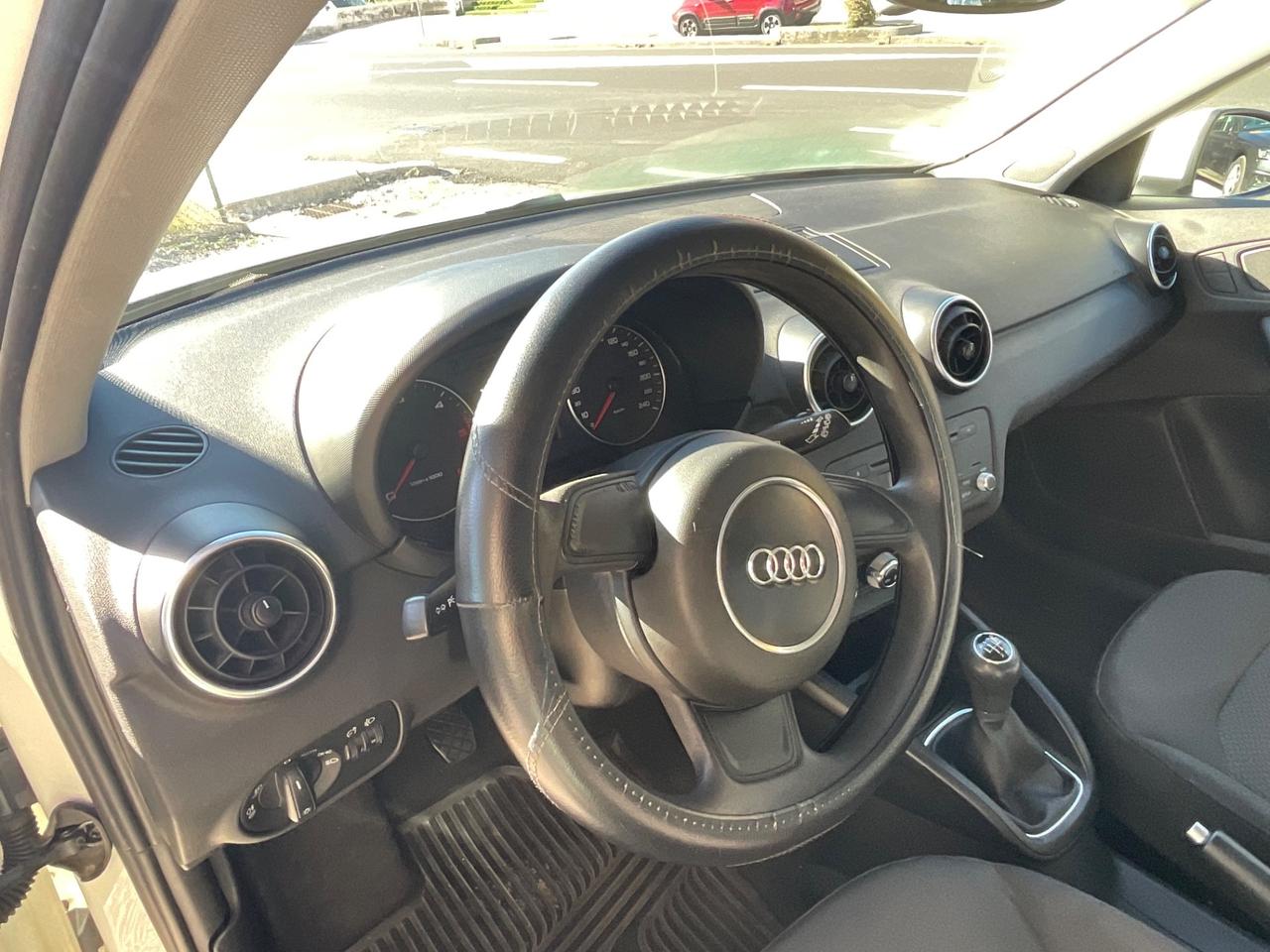 Audi A1 SPB 1.6 TDI 105 CV Ambition