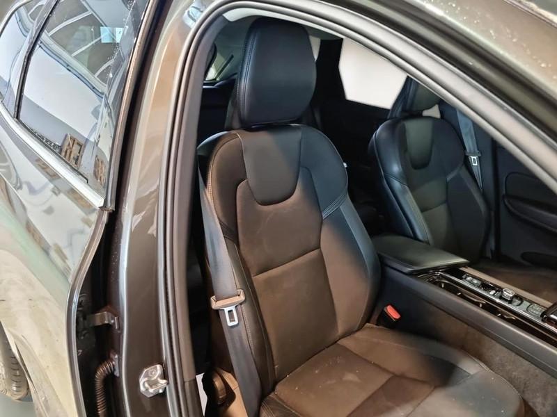 VOLVO XC60 B4 D AWD Geartronic Business Plus