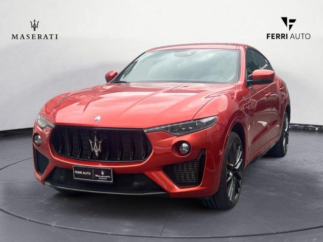 MASERATI Levante V8 580 CV AWD Trofeo