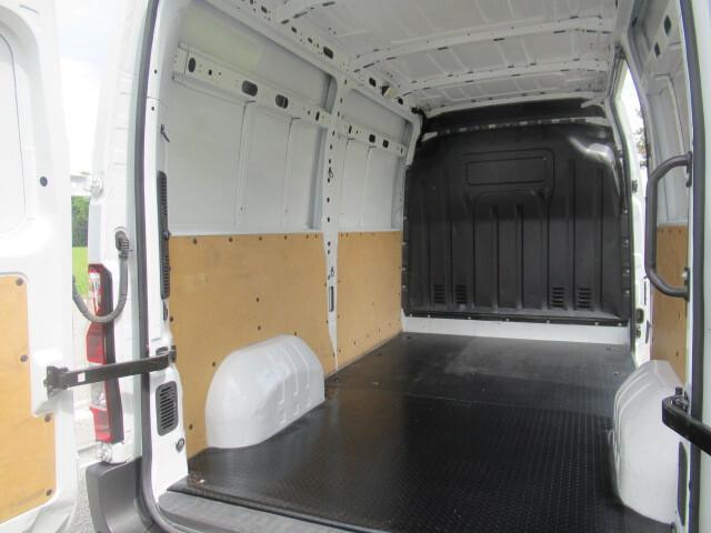 Nissan Interstar 2.3 dCi 135cv P.M.T.M. (L2H2)