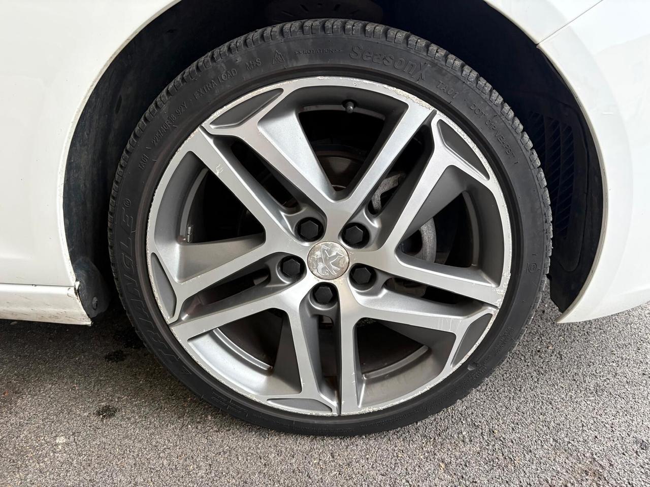 Peugeot 308 1.6 BlueHDi 120cv Allure