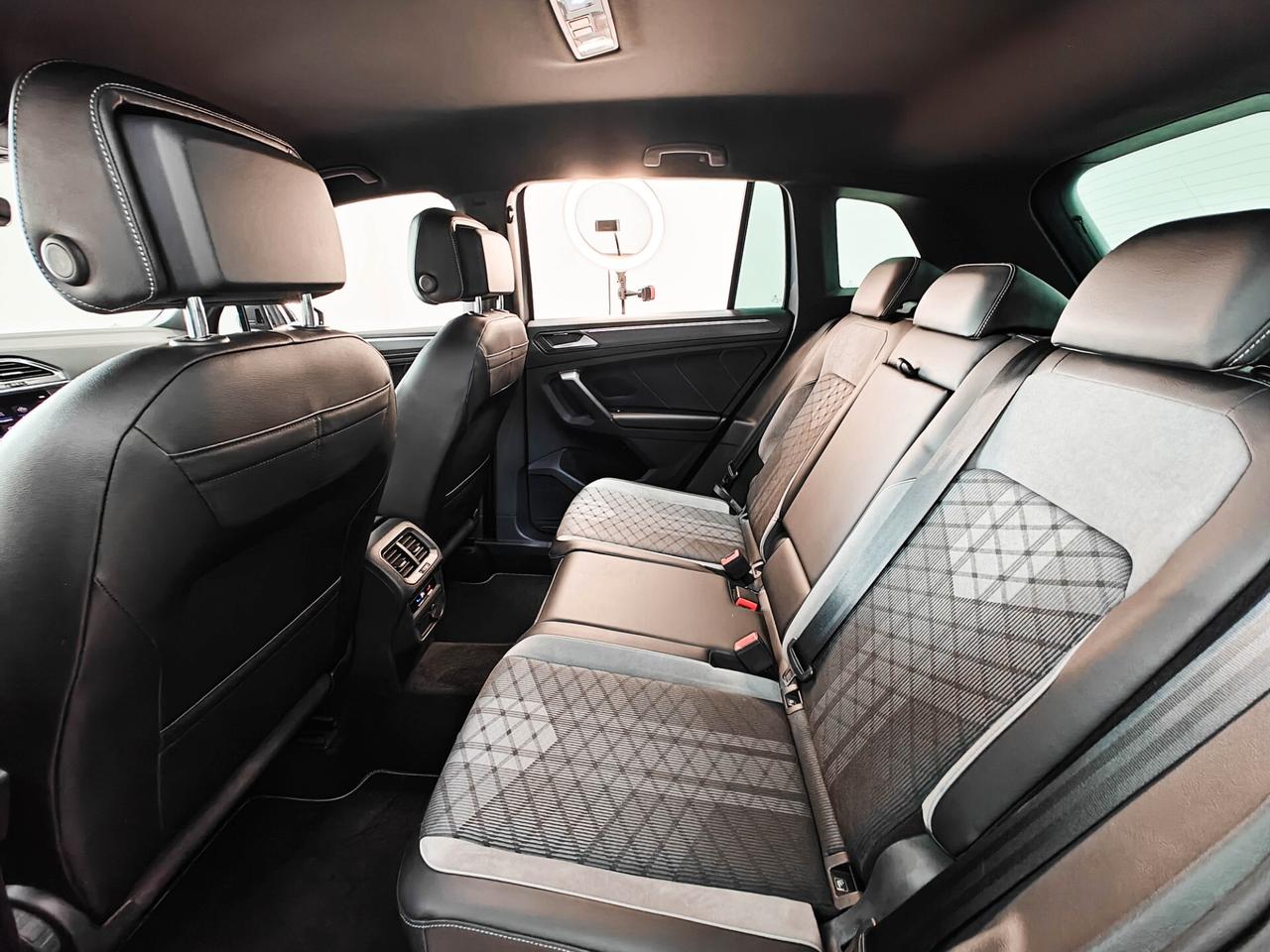 Volkswagen Tiguan 2.0 TDI 150 CV SCR DSG R-Line
