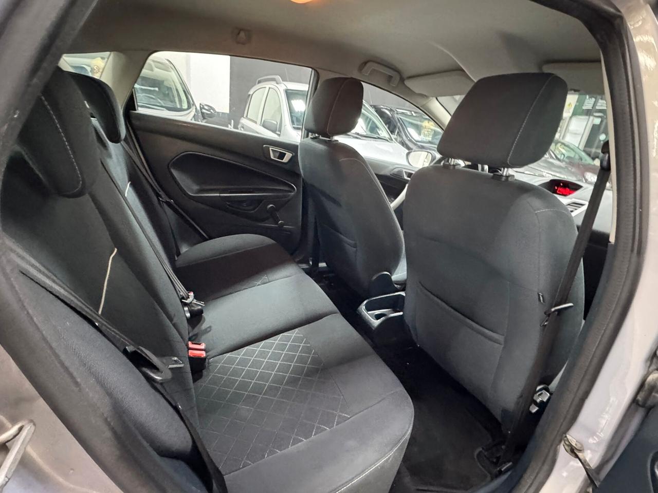 Ford Fiesta 1.4 TDCi 70CV 5 porte Titanium