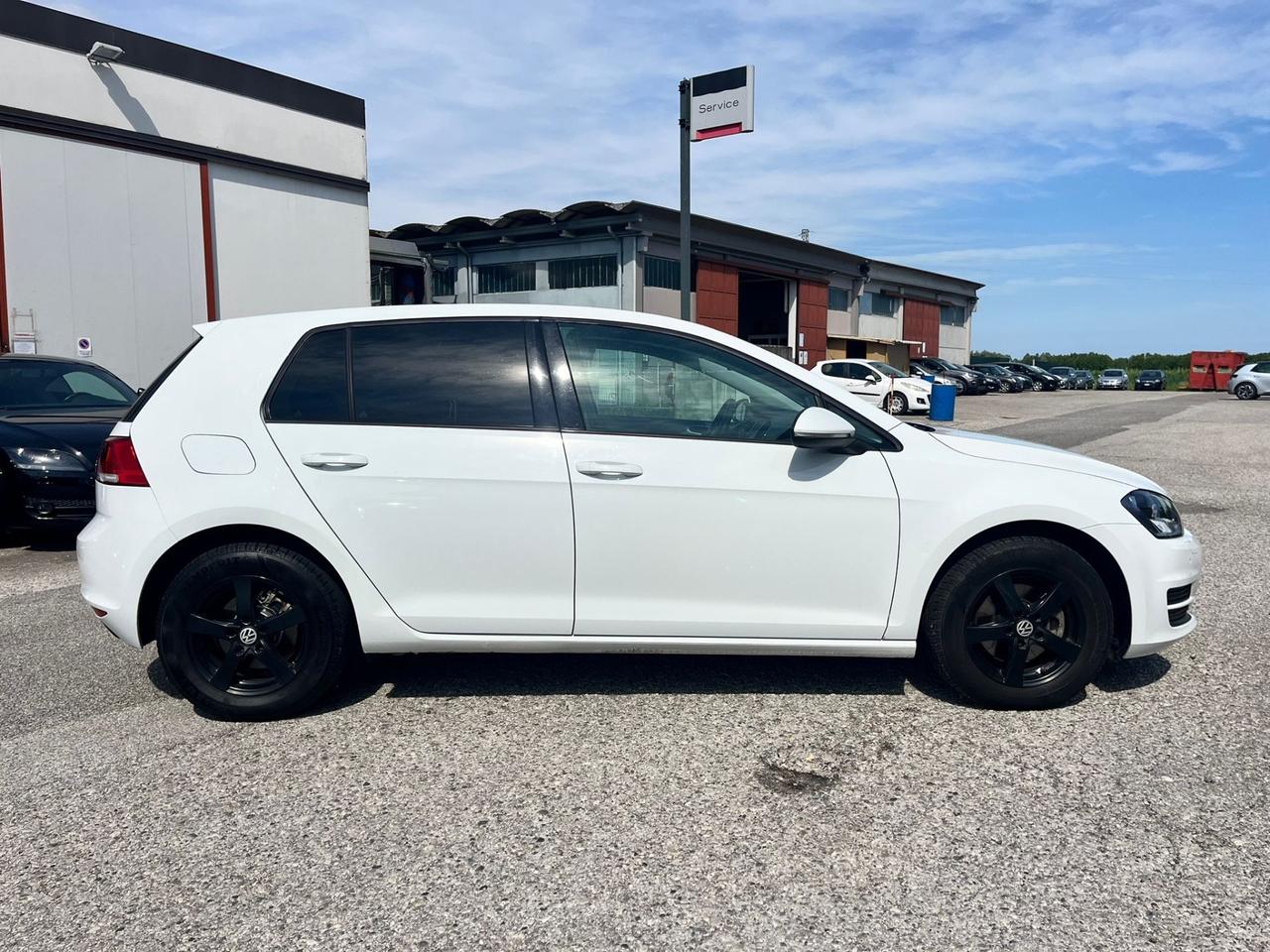 Volkswagen Golf NEOPATENTATI