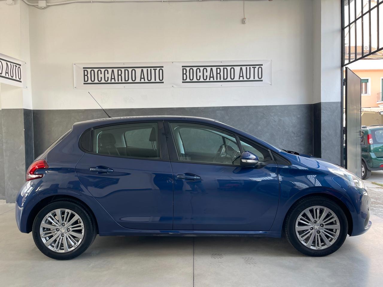Peugeot 208 BlueHDi 75CV 5 porte Allure