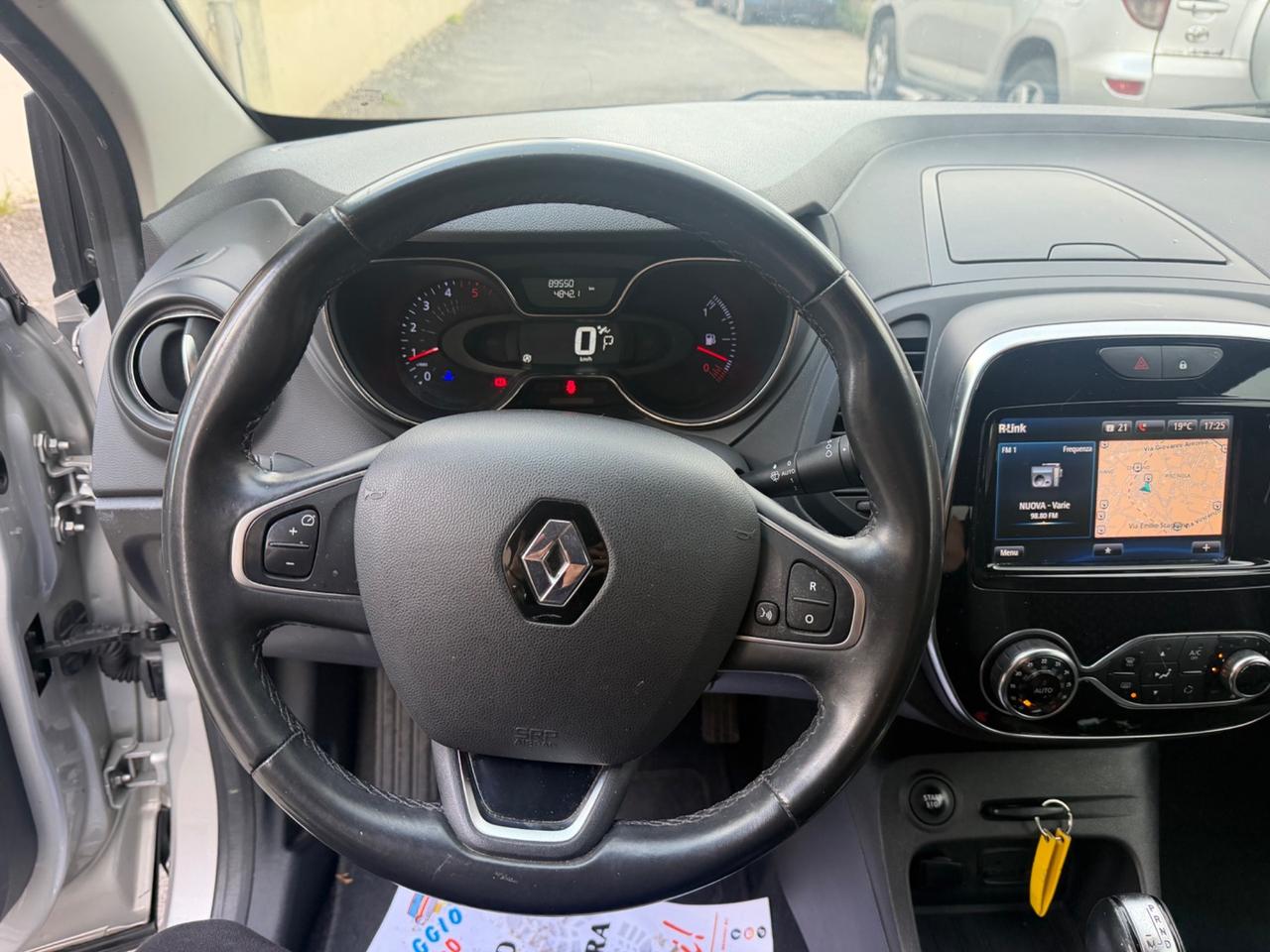 Renault Captur dCi 8V 90 CV EDC Start&Stop Energy Initiale Paris