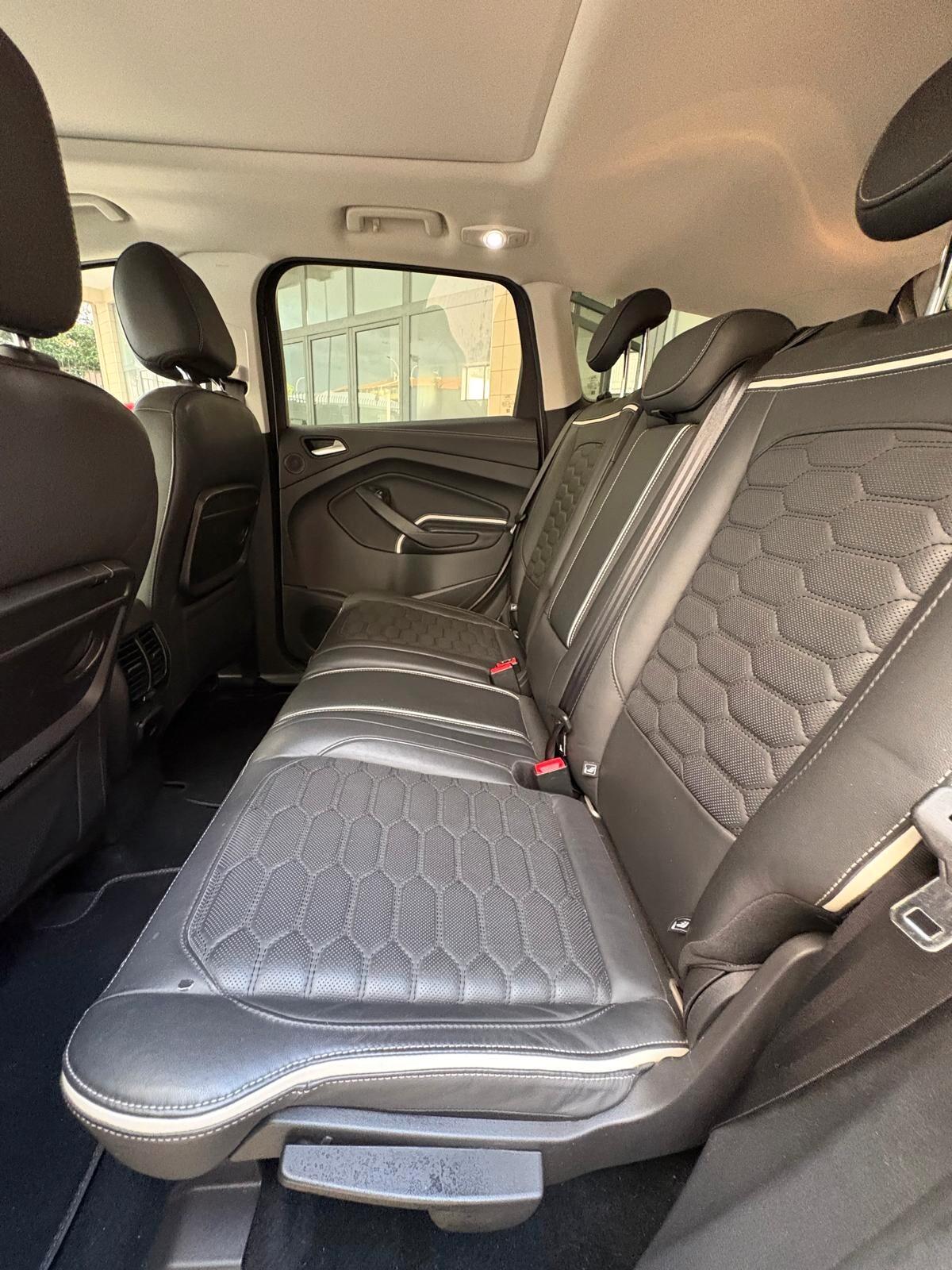 Ford Kuga 2.0 TDCI 180 CV S&S 4WD Powershift Vignale 2017