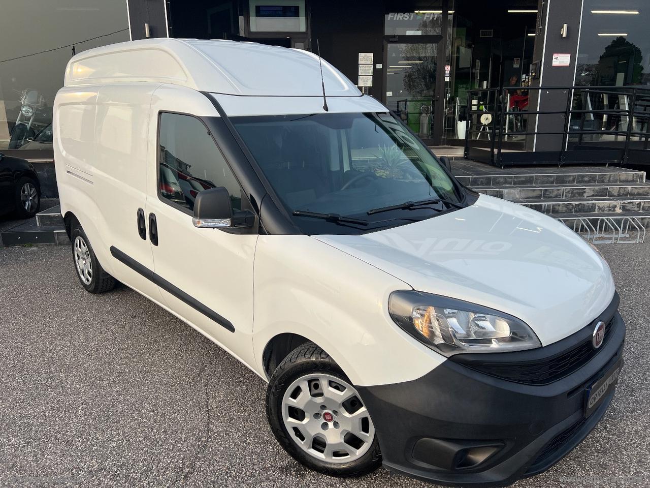 Doblò 1.6 MJT 105 PL-TA Cargo MaxiXL Bus