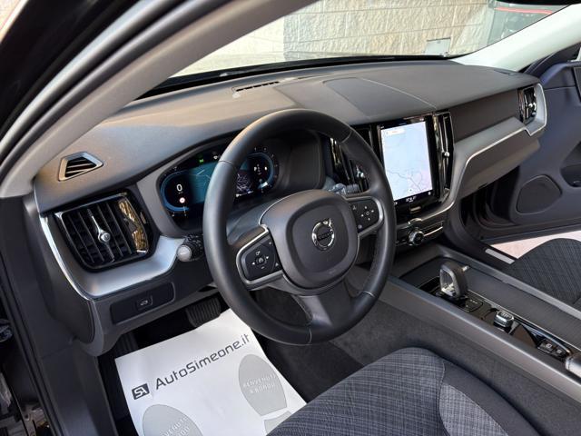 VOLVO XC60 B4 (d) automatico Core.