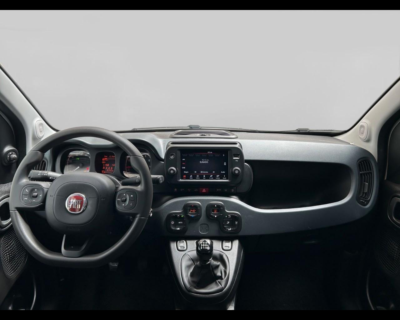 FIAT Panda III 2021 Cross - Panda 1.0 firefly hybrid Cross s&s 70cv 5p.ti