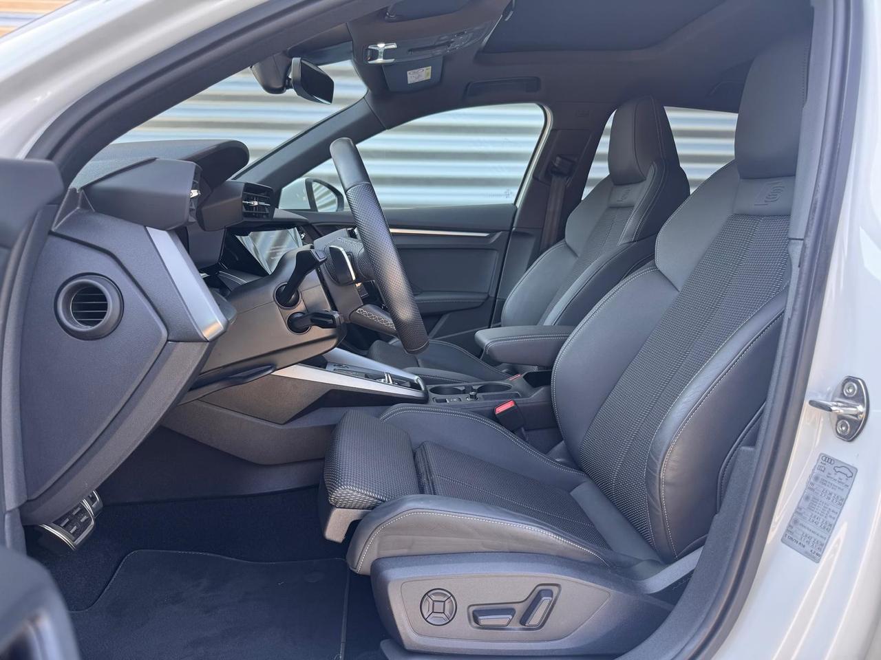 AUDI A3 SPORTBACK 35 TDI S-TRONIC S-LINE
