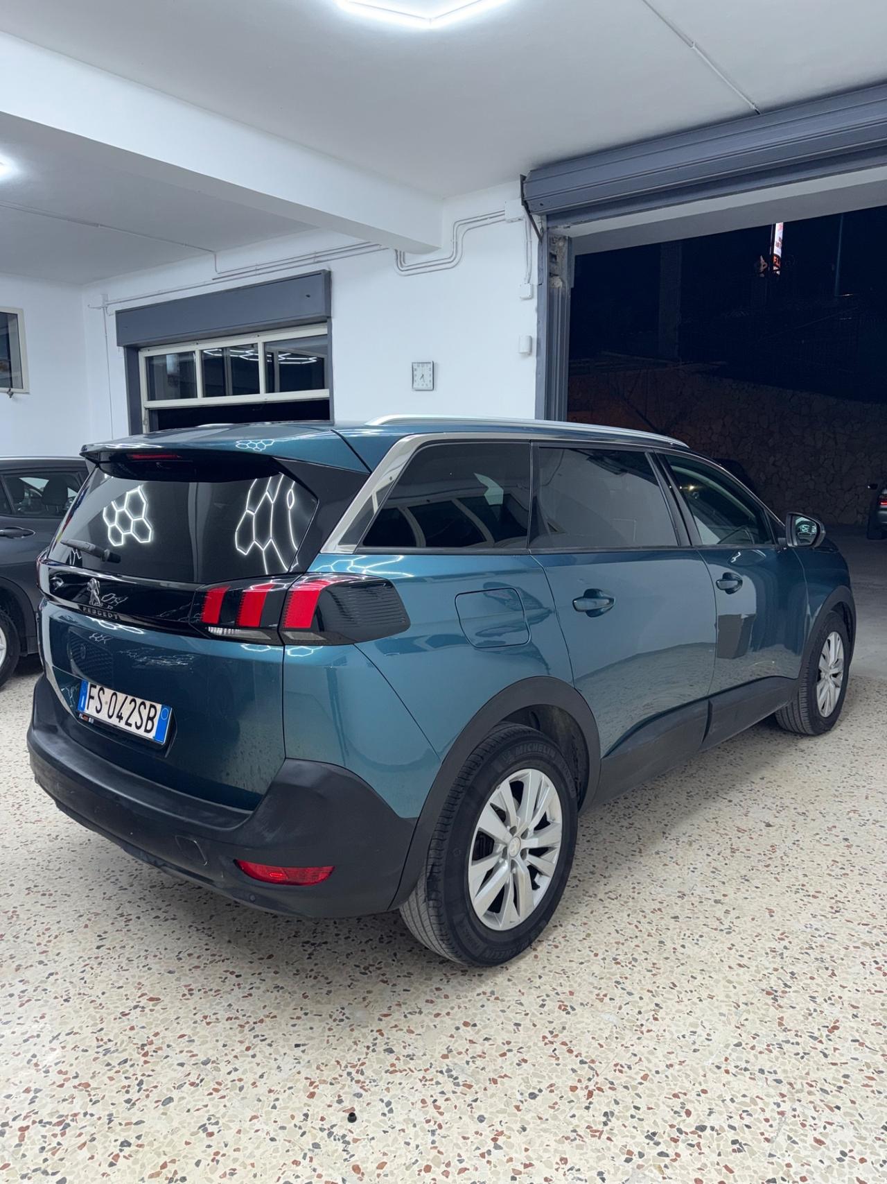 Peugeot 5008 BlueHDi 120 S&S EAT6 Active