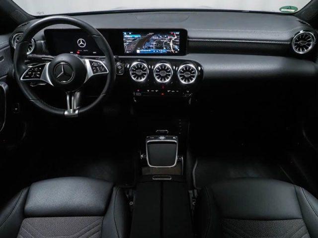 MERCEDES-BENZ CLA 180 Automatic Advanced