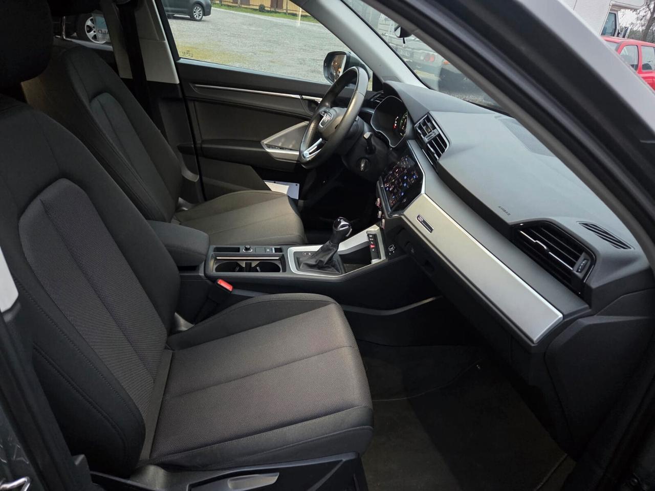 Audi Q3 45 TFSI e S tronic Hybrid