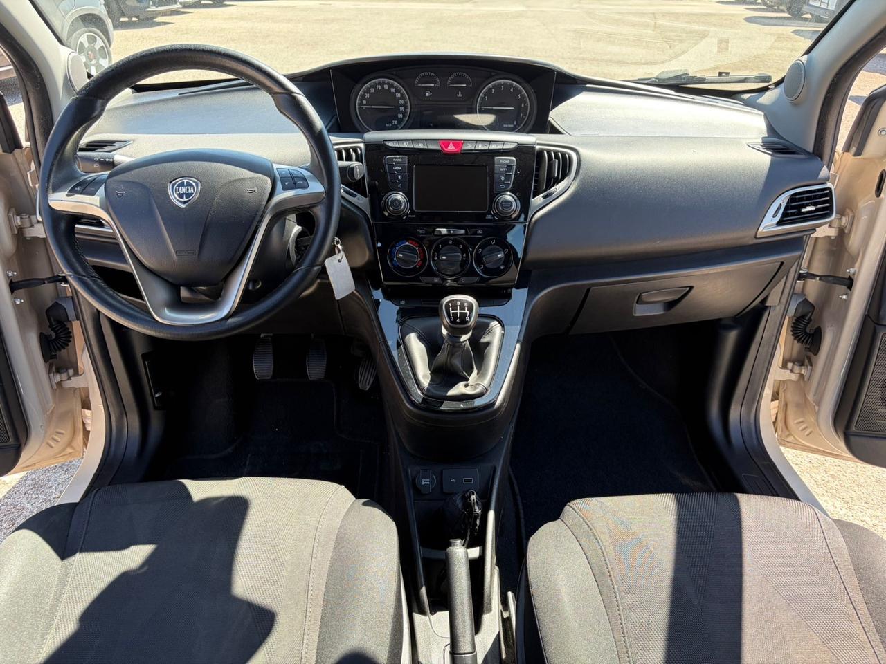 Lancia Ypsilon 1.2 69 CV 5 porte GPL Ecochic Gold