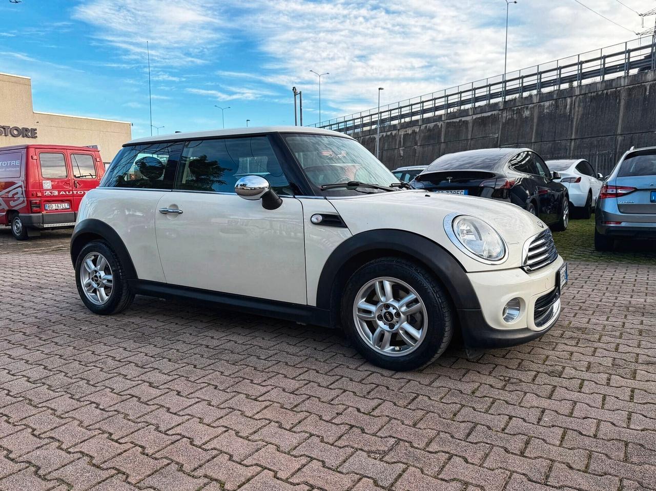 Mini 1.6 16V One OK NEOPATENTATI