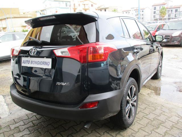 TOYOTA RAV 4 2.0 D-4D 2WD Style