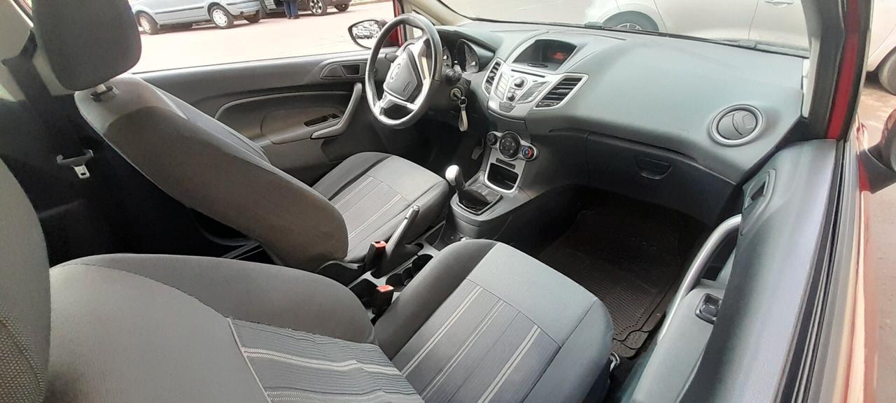 Ford Fiesta 1.2 82CV 3 porte Titanium