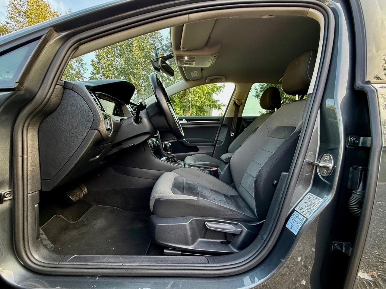 VOLKSWAGEN GOLF 1.6 TDI 115 CV DSG SPORT R LINE