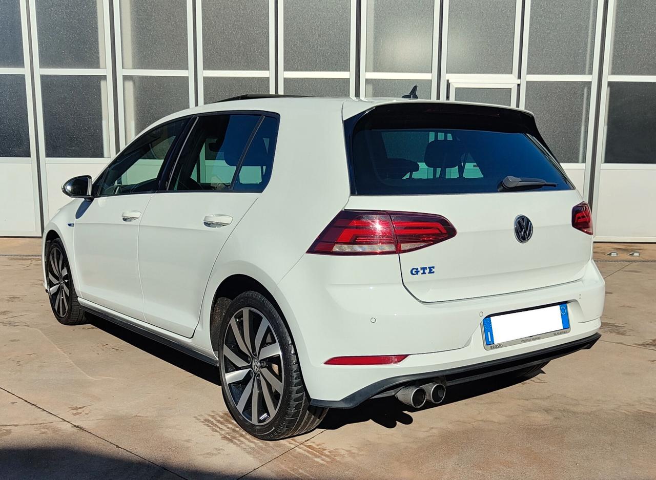 Volkswagen Golf GTE 1.4 TSI Hybrid PLUG-IN DSG 204CV