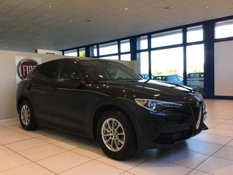 Alfa Romeo Stelvio 2.2 Turbodiesel 160 CV AT8 RWD Business