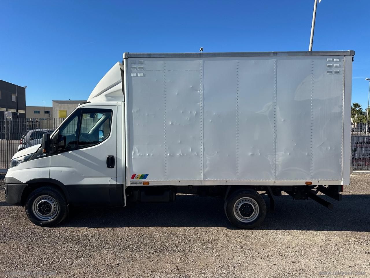 Daily 35S15 2.3 CASSA RIGIDA E SPONDA IDRAULICA