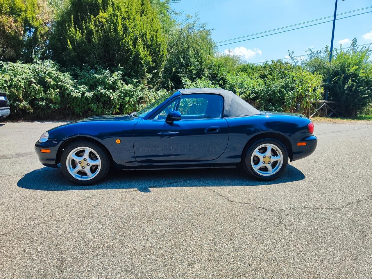 Mazda MX-5 1.6 107.000 km