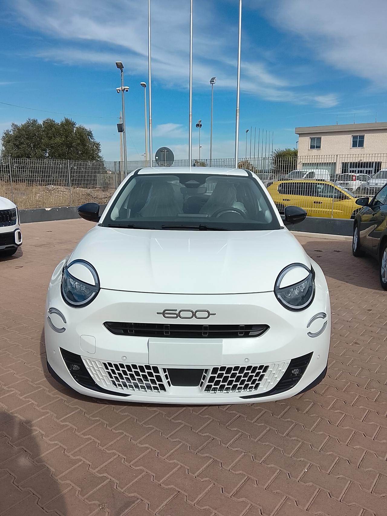 Fiat 600 1.2 Icon 100cv PACK COMFORT