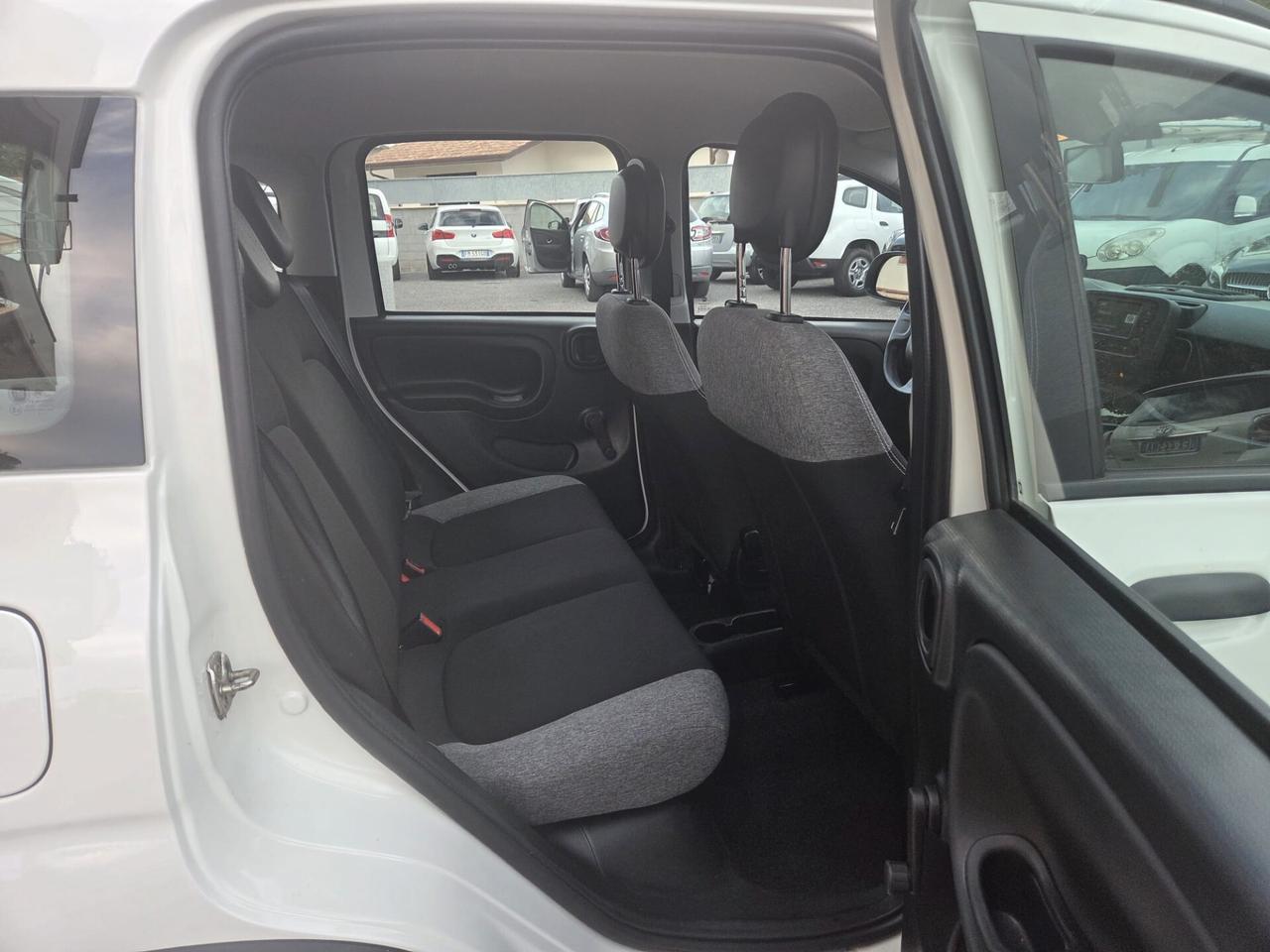 Fiat Panda 1.0 FireFly S&S Hybrid Red