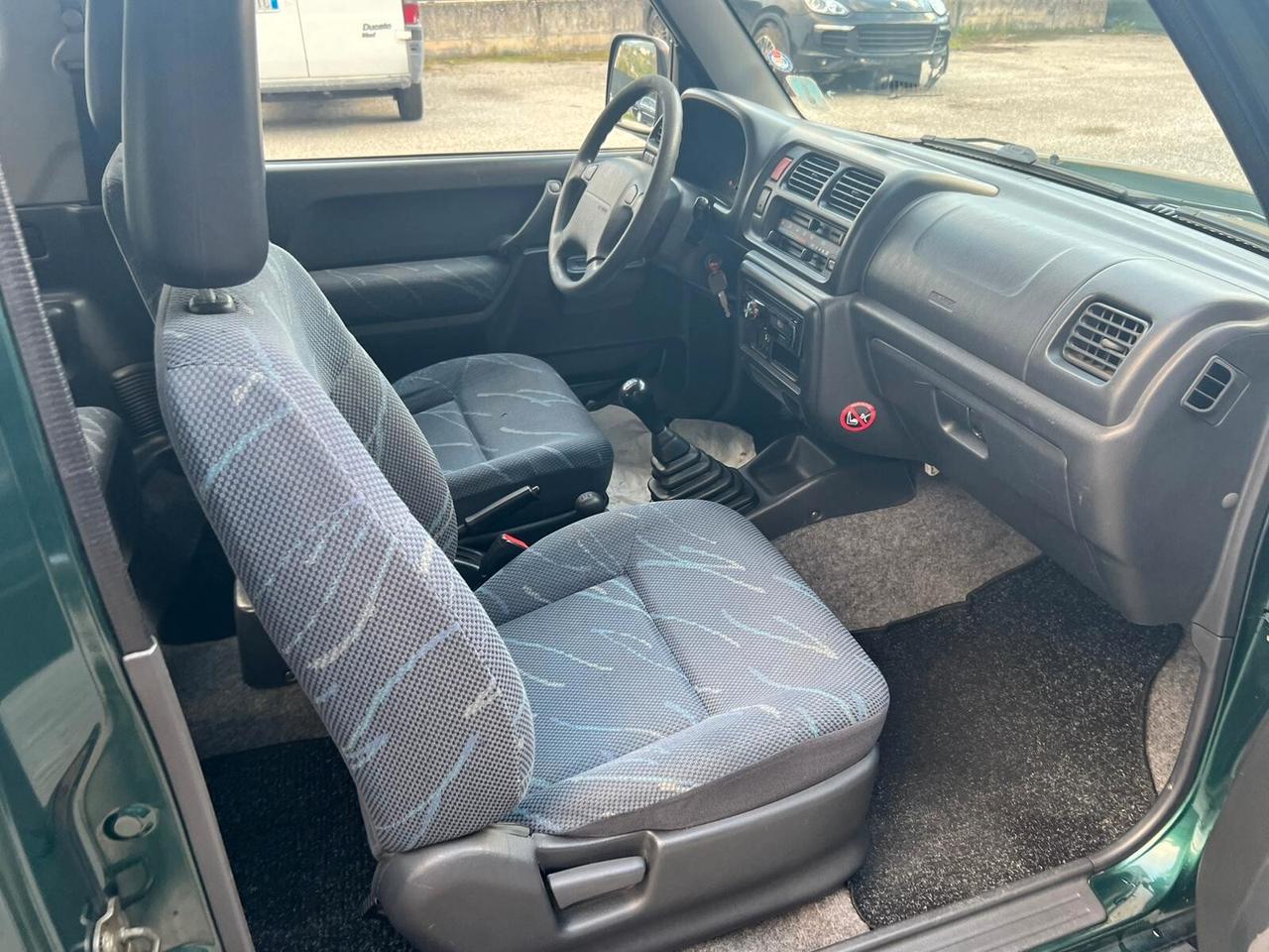 Suzuki Jimny 1.3i 4WD JLX