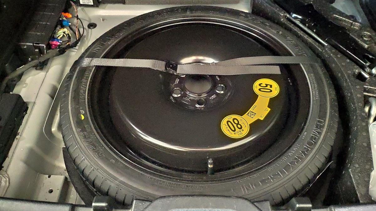 VOLVO Xc40 D3 Geartronic Momentum Core N-1