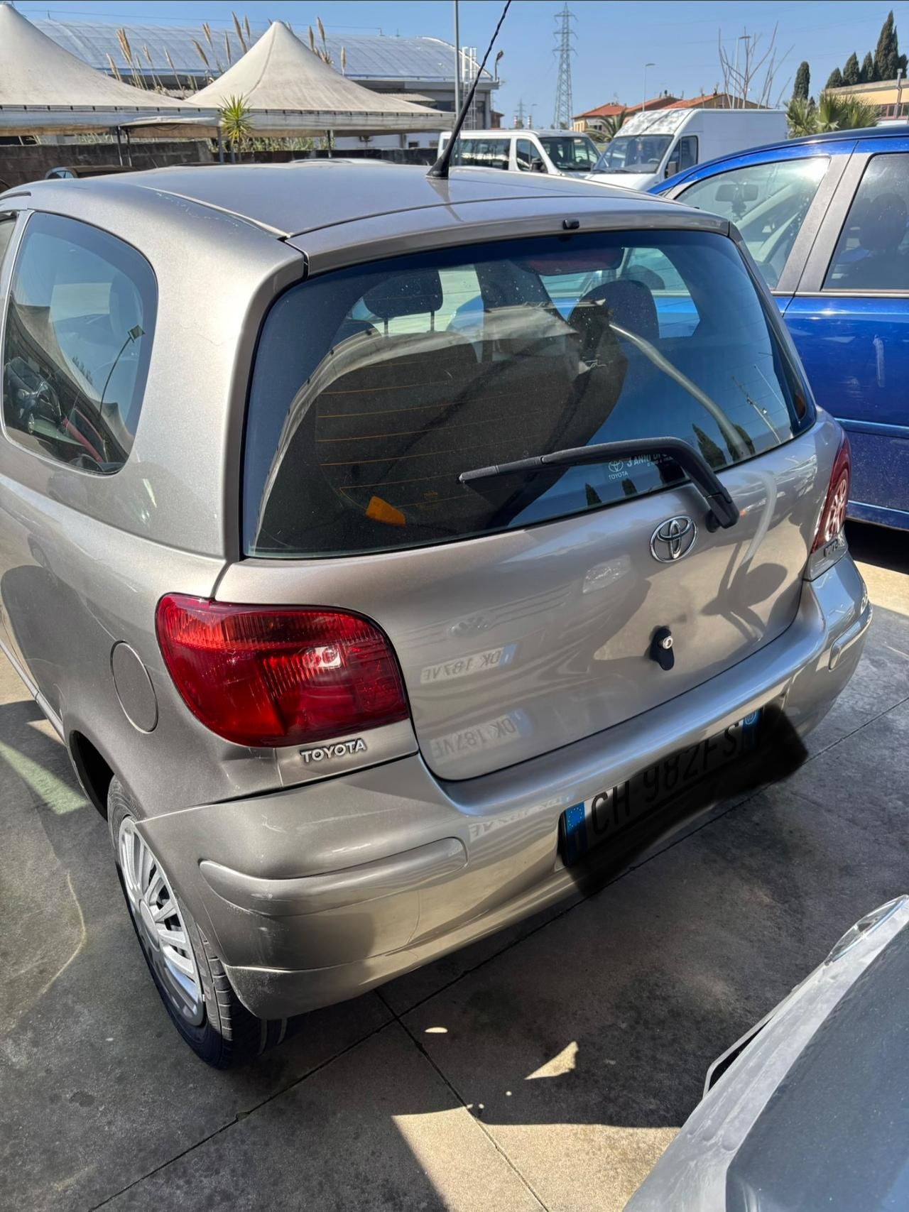 Toyota Yaris 1.0i 16V cat 3 porte Sol '03