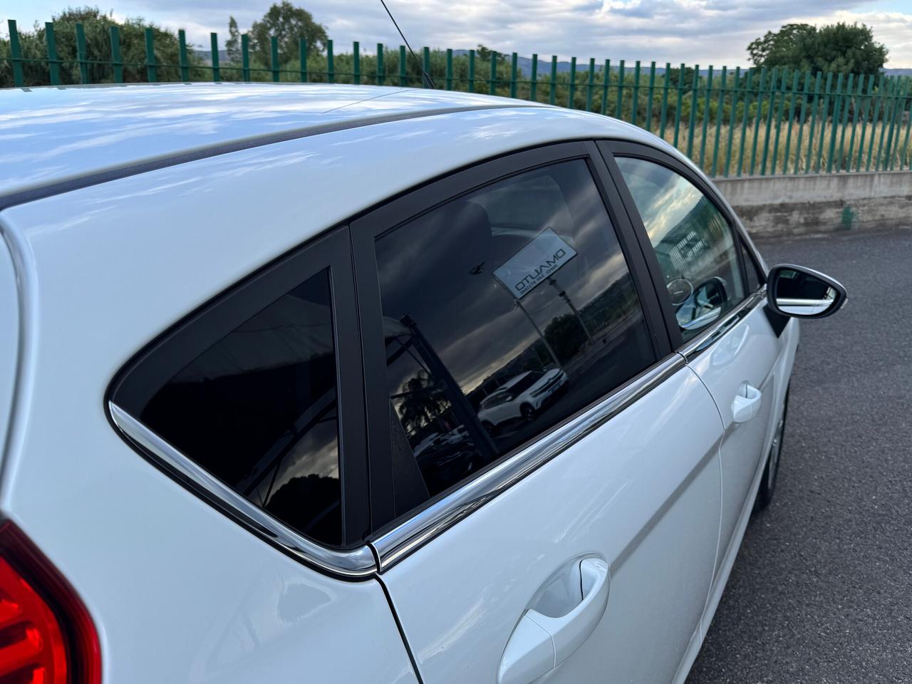 Ford Fiesta 1.5 TDCi 75CV 5 porte Titanium