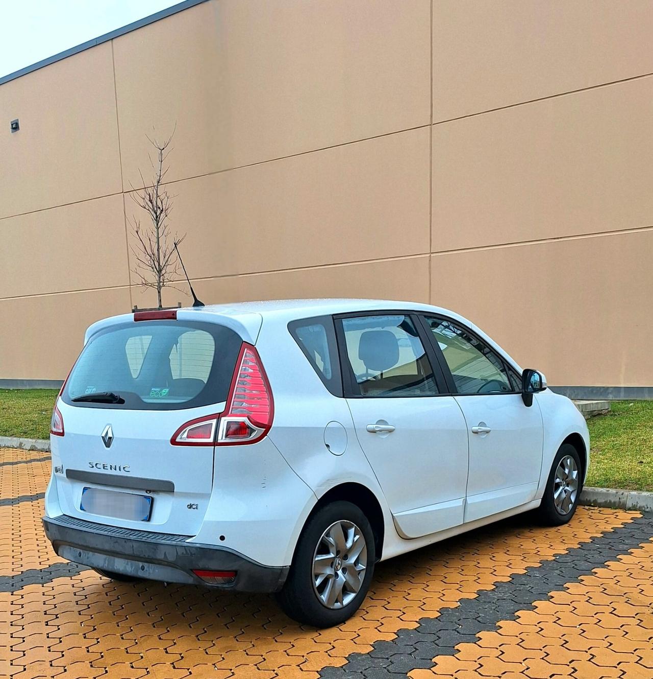 Renault Scenic Scénic X-Mod 1.5 dCi 110CV Attractive