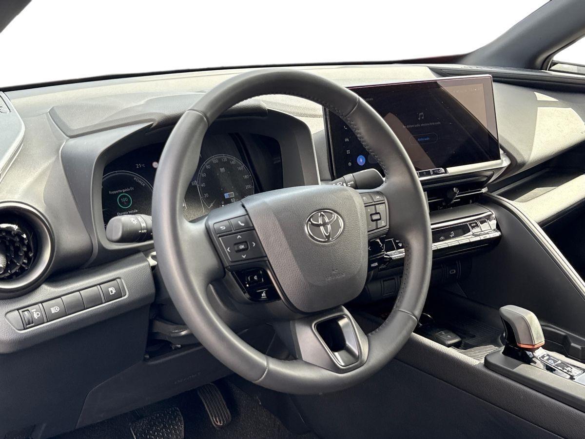 TOYOTA C-HR II 2023 - C-HR 1.8 hev Trend fwd e-cvt