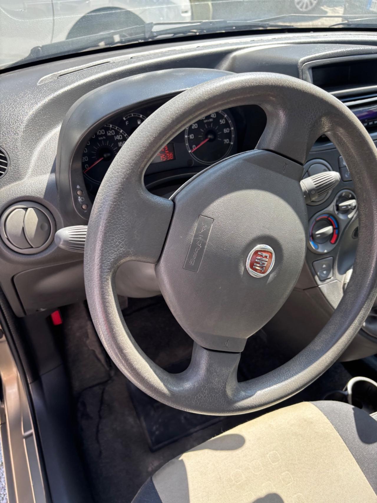 Fiat Panda 1.2 Emotion neo patentato