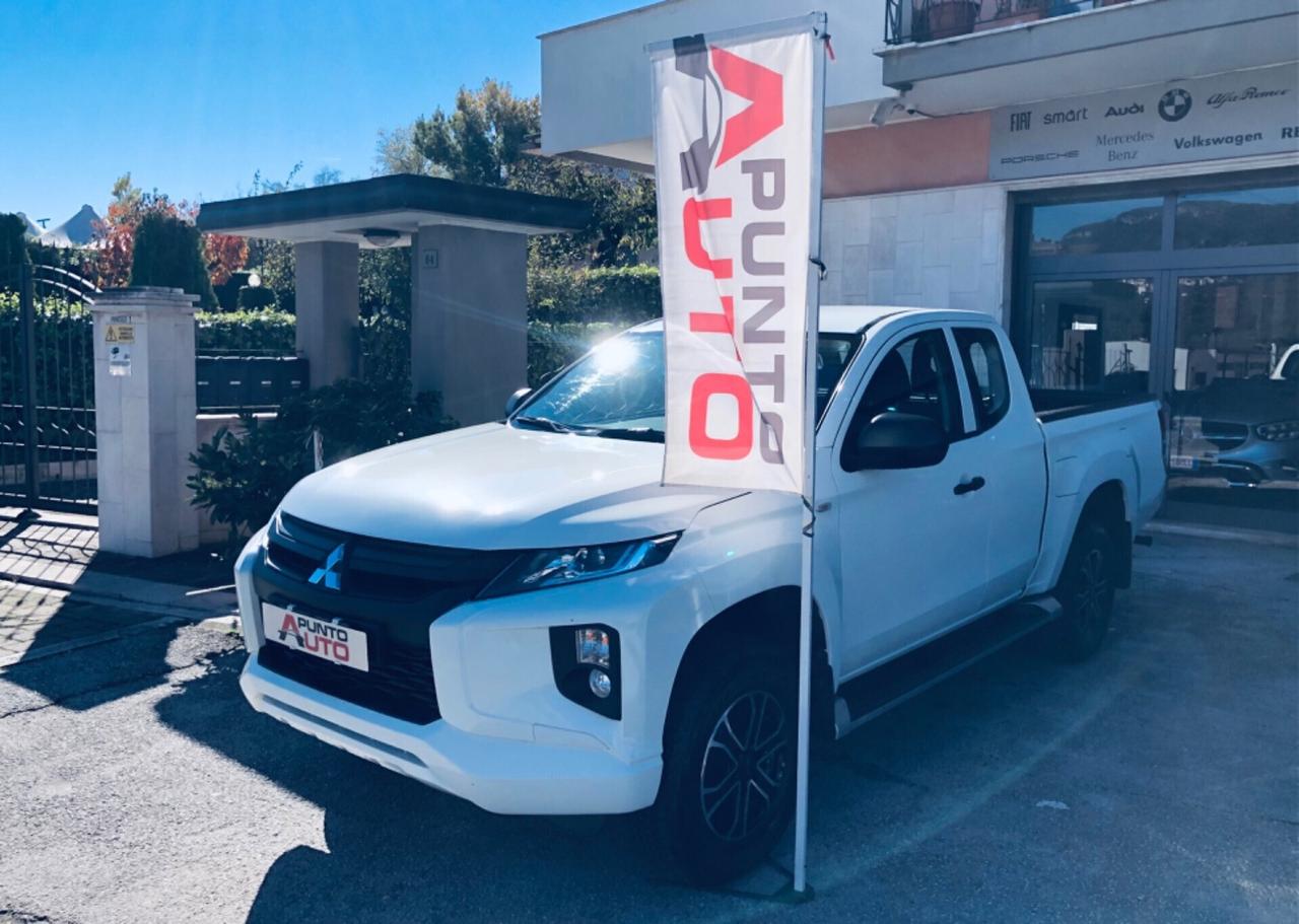 Mitsubishi L200 2.3 PICKUP CABINA ESTESA 4X4