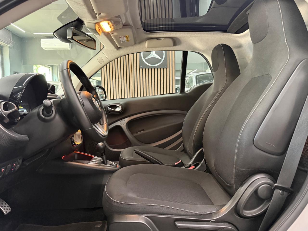 Smart ForTwo EQ Ushuaïa NAVI KAMERA Pronta consegna !!