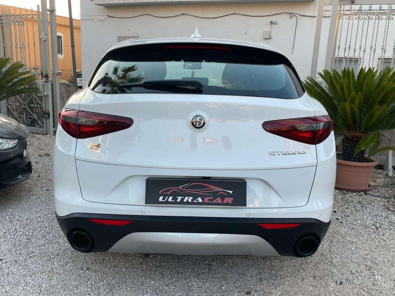 Alfa Romeo Stelvio 2.2 Turbodiesel 190 CV AT8 Q4
