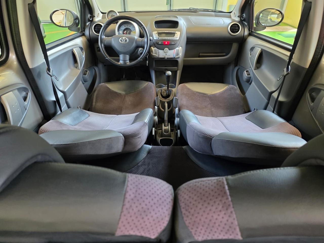 Toyota Aygo 1.0 12V 5 p. Neopatentati