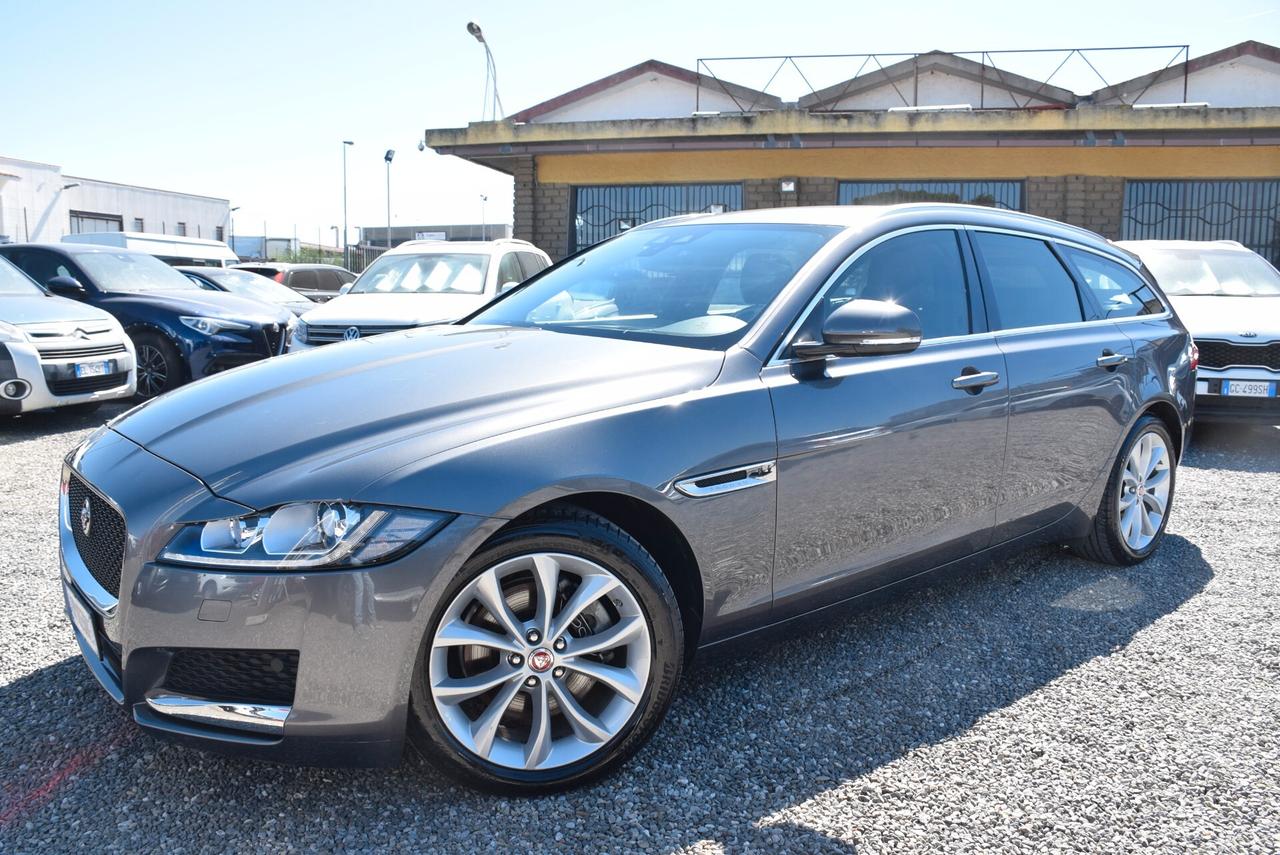 Jaguar XF Sportbrake 4X4 2.0D 180CV AWD automatica Prestige NAVI CRUISE SENSORI CAM PELLE BT