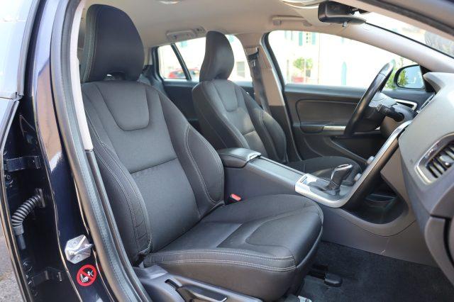VOLVO V60 D2 Geartronic Automatica Navi Tel USB LED Cockpit
