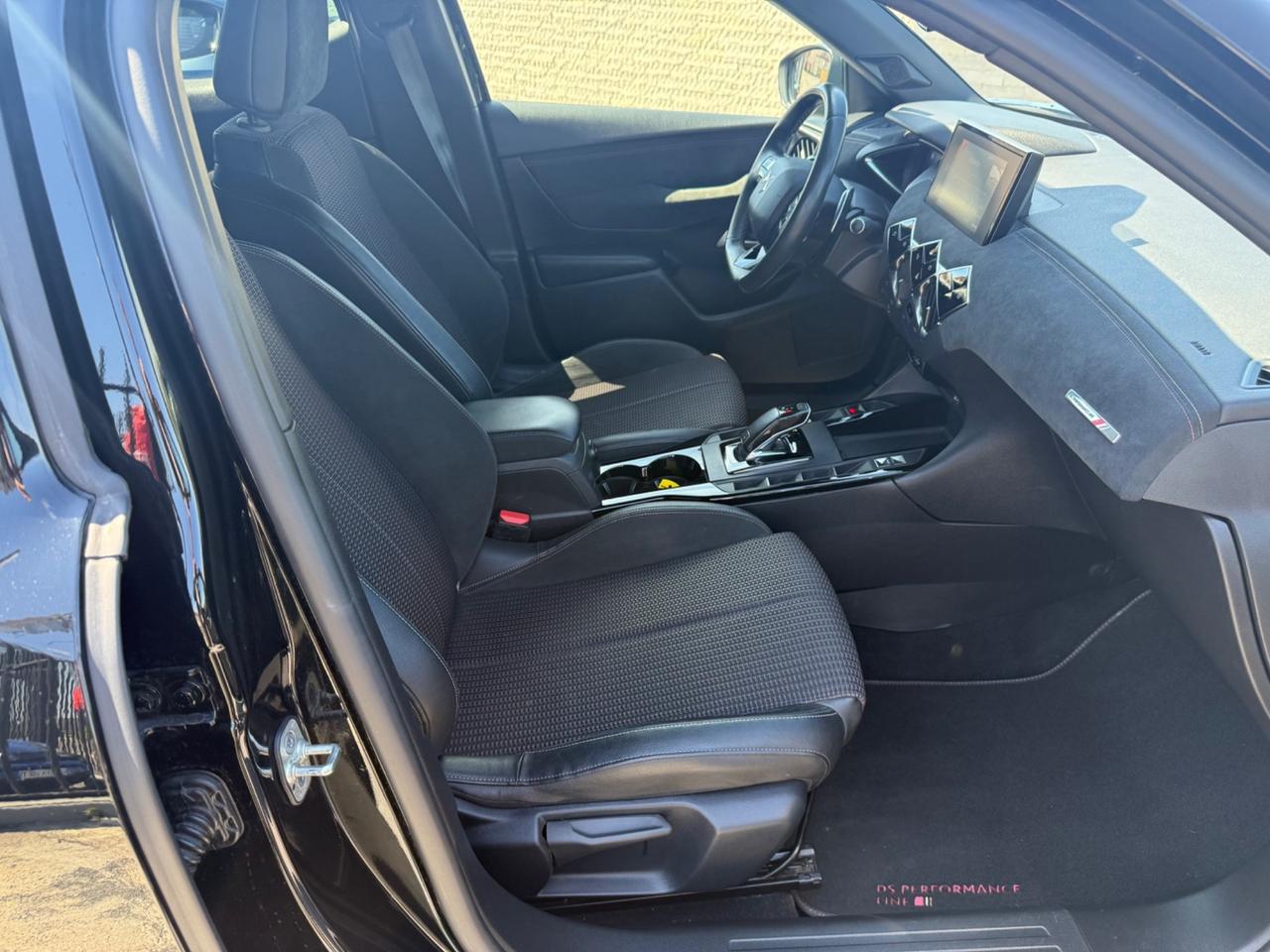 DS3 3 Crossback BlueHDi 130 aut. Performance Line