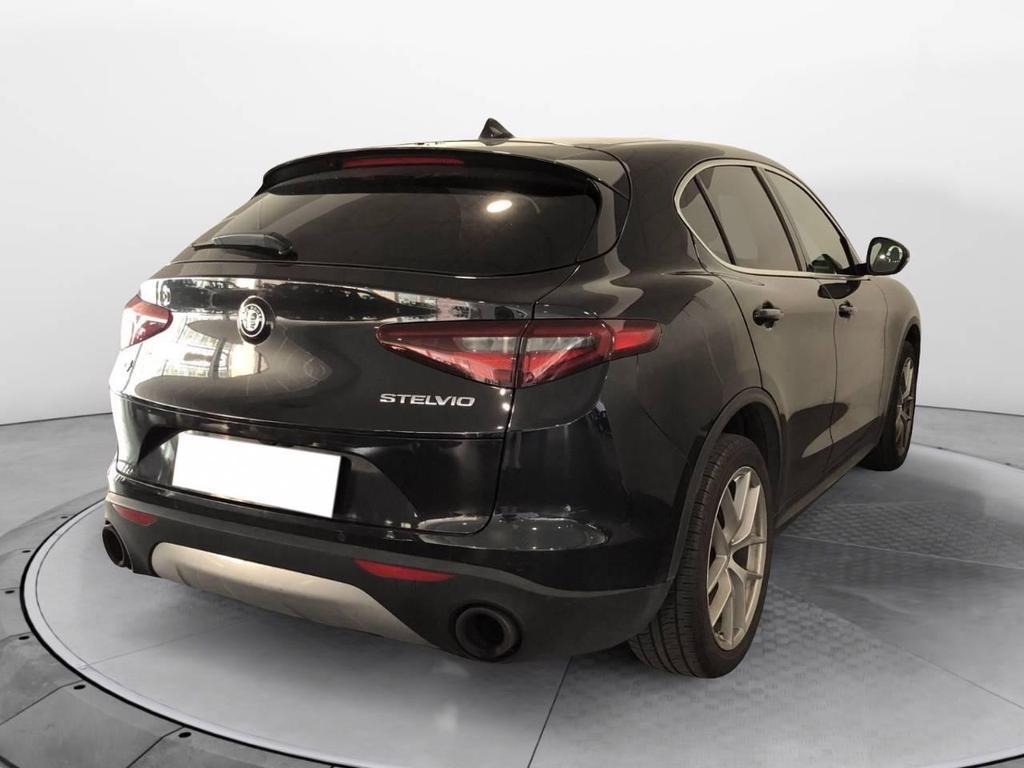 Alfa Romeo Stelvio 2.0 Turbo First Edition Q4 Auto