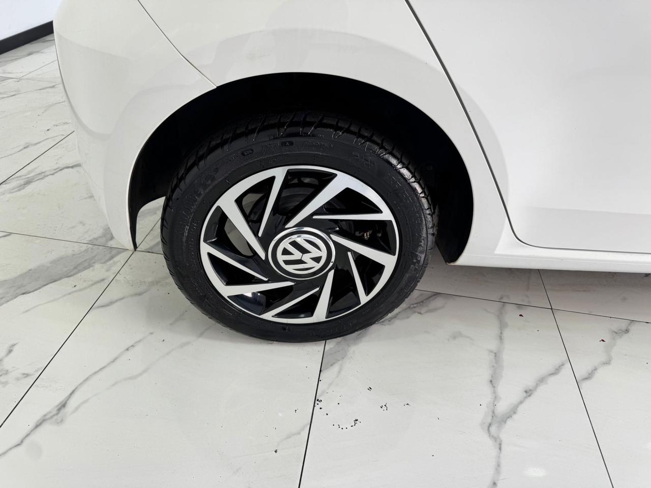 Volkswagen up! 1.0 5p. eco high .NO VINCOLO FINANZIAMENTO-2019